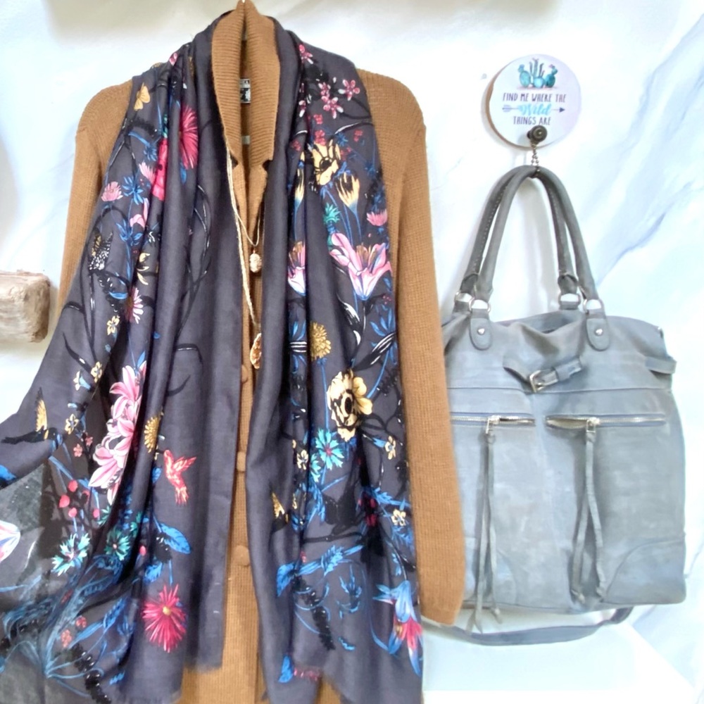 Roots Gray Tote Bag - Picture 2 of 16
